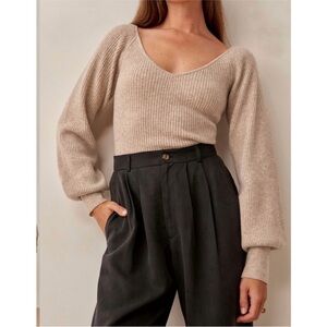 Reformation cashmere and wool blend V-neck sweater NEW